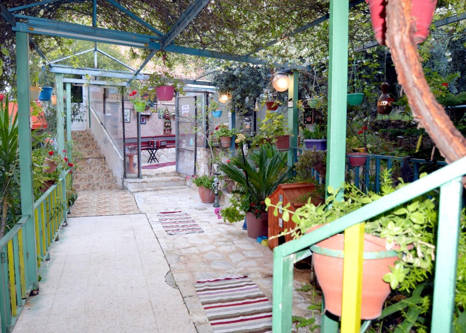 بيت الطبيعة Nature House Jarash Luaran gambar